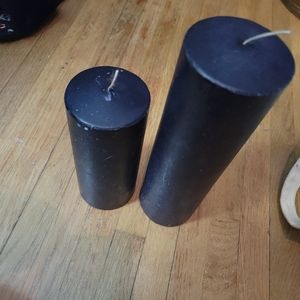 SET OF TWO LAVENDER PILLAR CANDLES